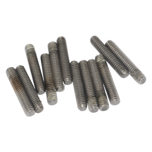 Stud C114 - Image 1